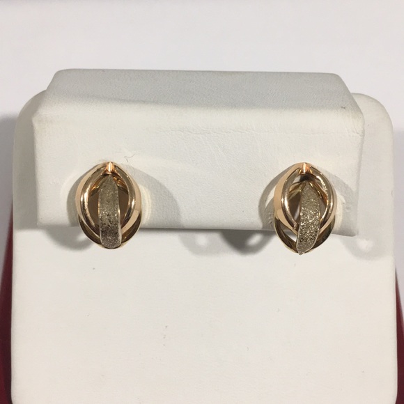 18k Tri Color Gold Stud Earrings With Push Backs - Picture 3 of 8